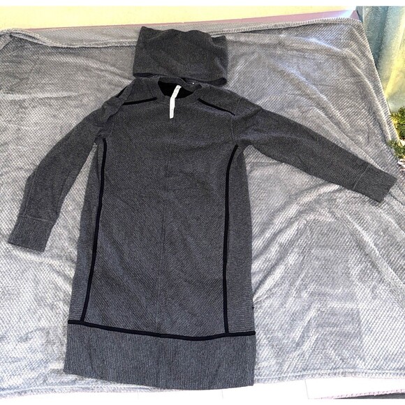 Lululemon On Repeat Dress Size 6 Dark Gray Black Removable Collar - Picture 1 of 16